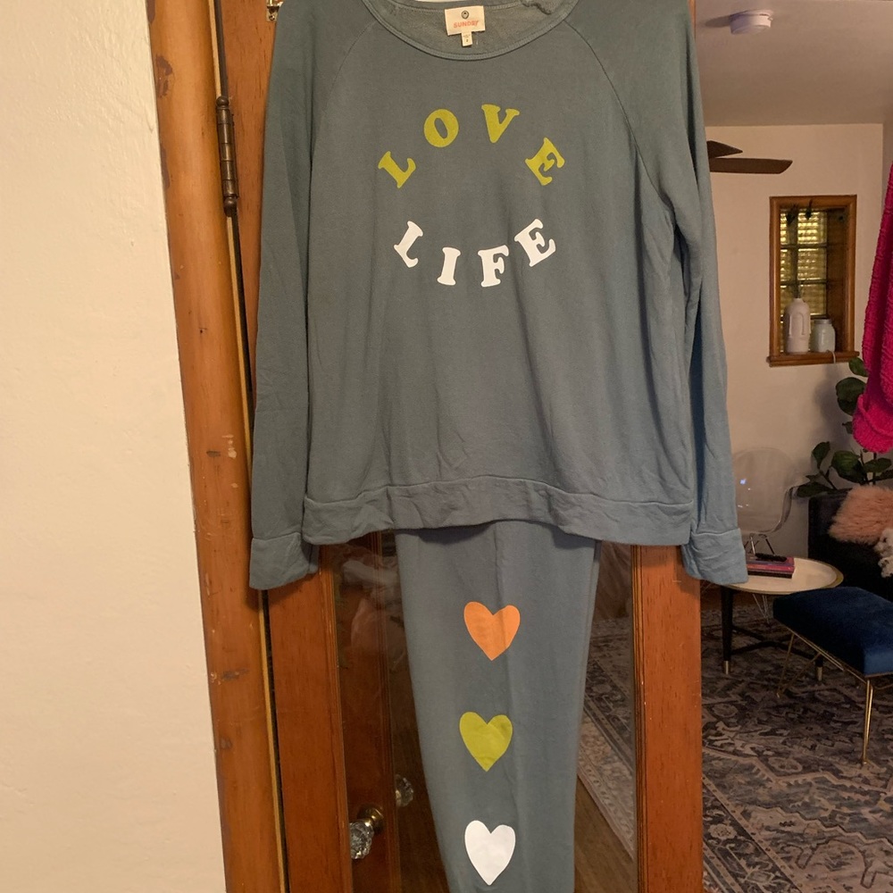 NWOT SUNDRY Anthropologie set joggers and sweatshirt size medium